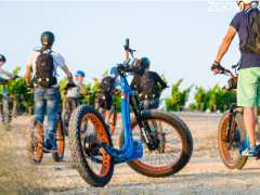 Foto Balades guidées culturelle et circuits courts en Trottinette Tout Terrain Electriques